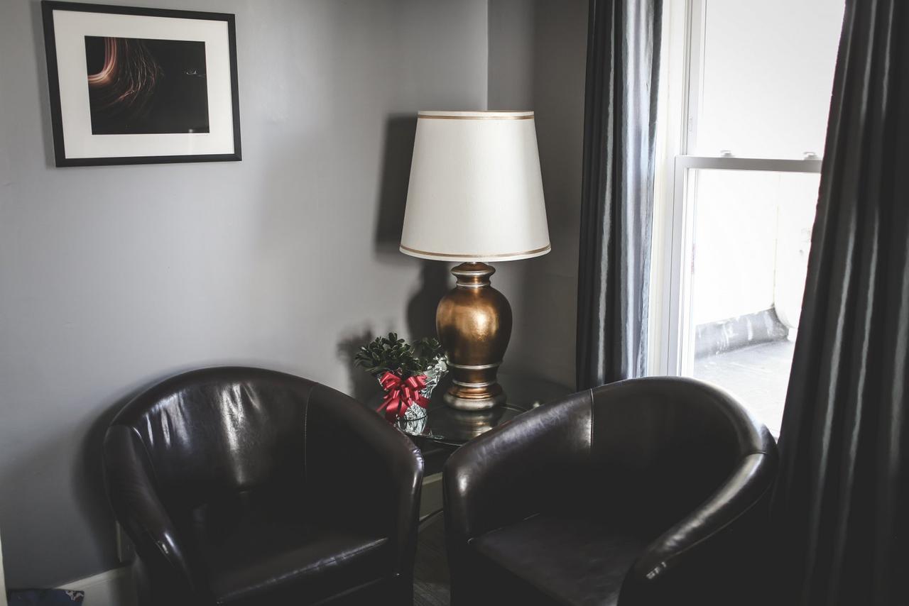 The Muse Gallery Guesthouse Milwaukee Bagian luar foto