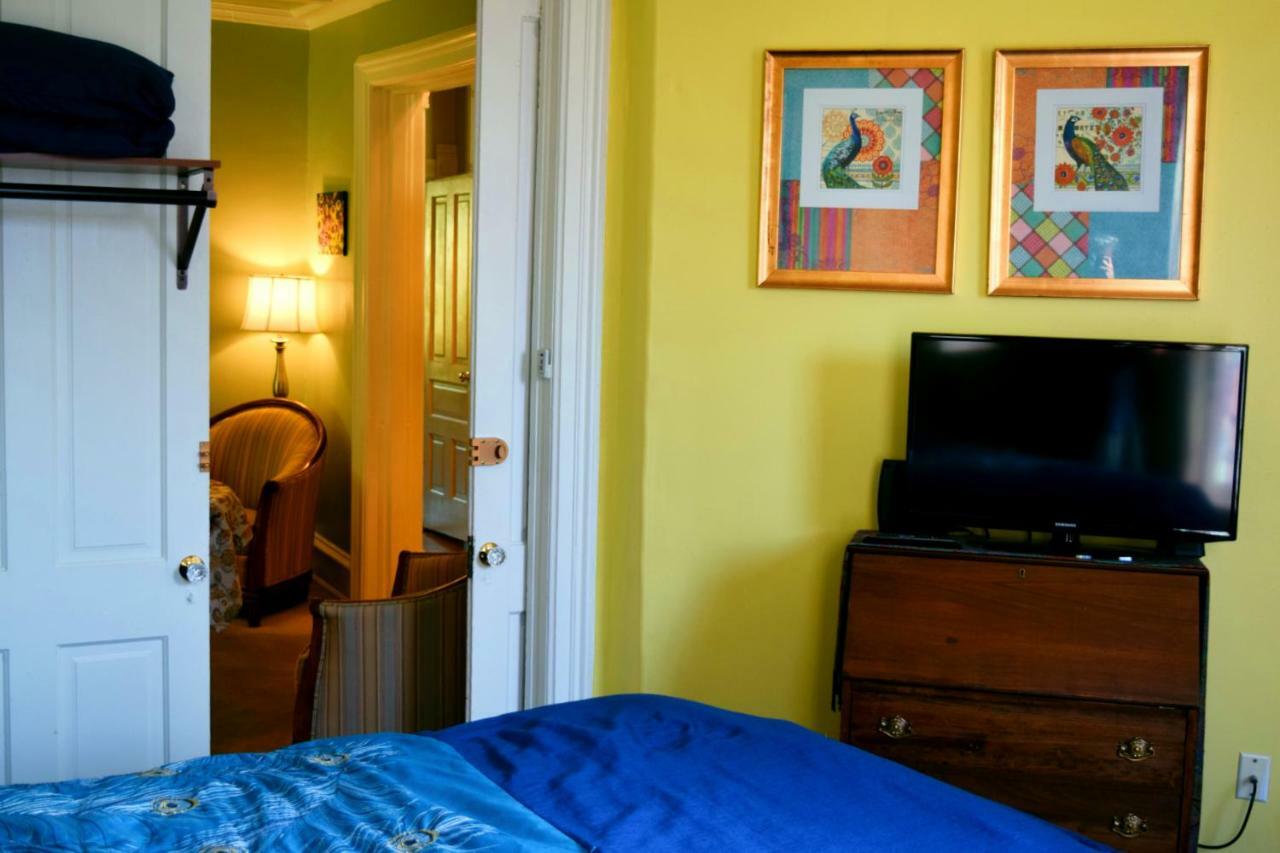 The Muse Gallery Guesthouse Milwaukee Bagian luar foto
